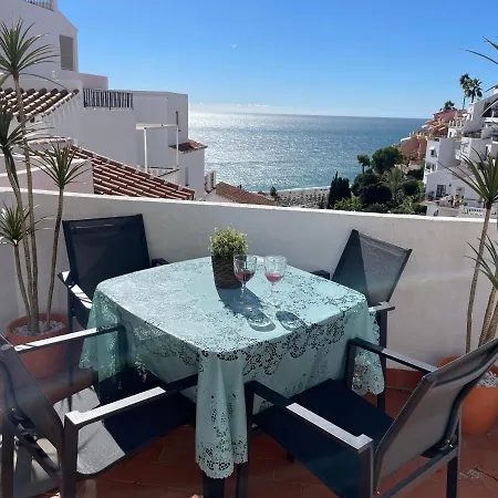 Апартаменти Capistrano Playa